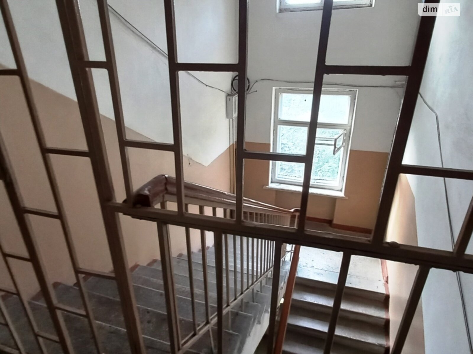 Продажа двухкомнатной квартиры в Днепре, на ул. Гончара Олеся, район Нагорный фото 1