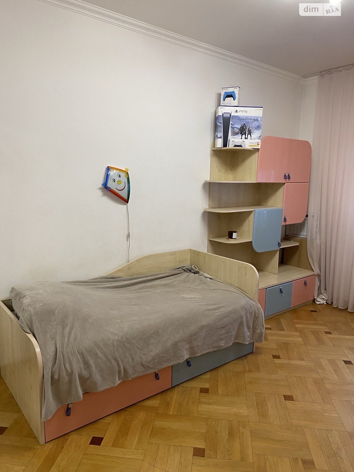 Продажа трехкомнатной квартиры в Днепре, на ул. Левка Лукьяненко, район Нагорный фото 1 Продажа трехкомнатной квартиры в Днепре, на ул. Левка Лукьяненко, район Нагорный фото 1