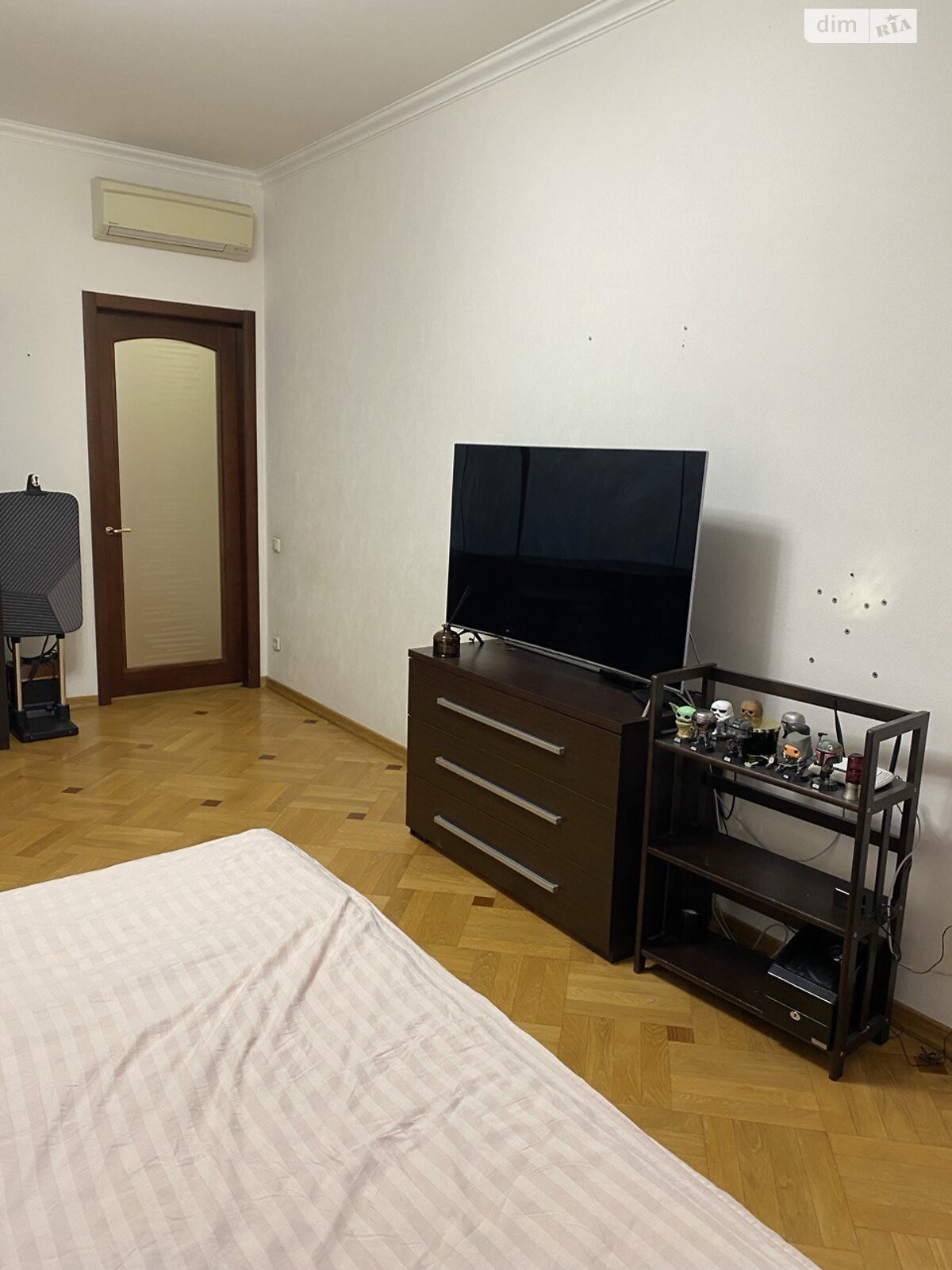 Продажа трехкомнатной квартиры в Днепре, на ул. Левка Лукьяненко, район Нагорный фото 1 Продажа трехкомнатной квартиры в Днепре, на ул. Левка Лукьяненко, район Нагорный фото 1