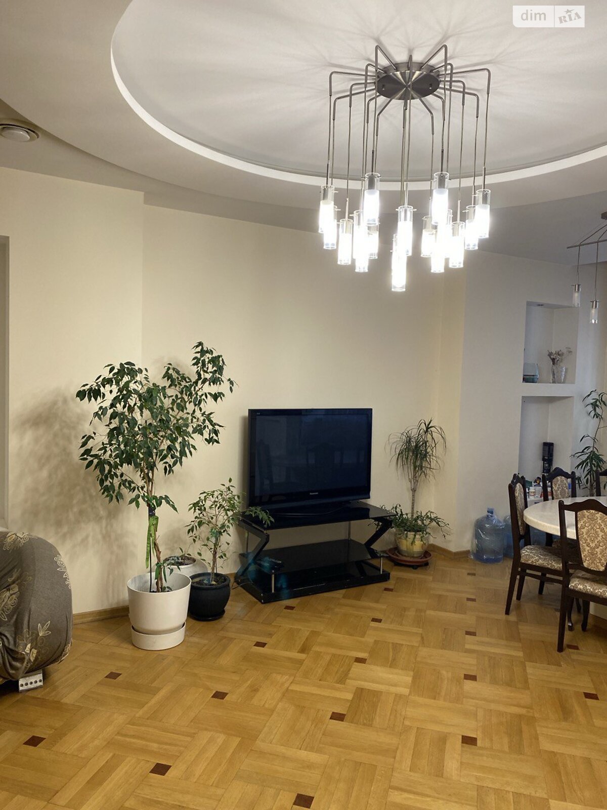 Продажа трехкомнатной квартиры в Днепре, на ул. Левка Лукьяненко, район Нагорный фото 1 Продажа трехкомнатной квартиры в Днепре, на ул. Левка Лукьяненко, район Нагорный фото 1