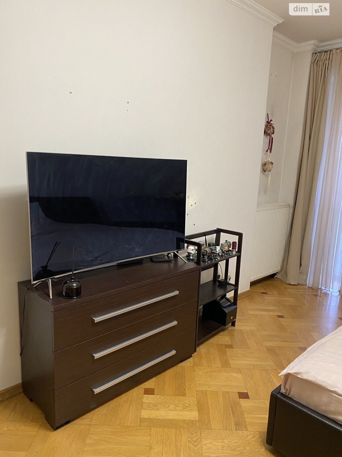 Продажа трехкомнатной квартиры в Днепре, на ул. Левка Лукьяненко, район Нагорный фото 1 Продажа трехкомнатной квартиры в Днепре, на ул. Левка Лукьяненко, район Нагорный фото 1