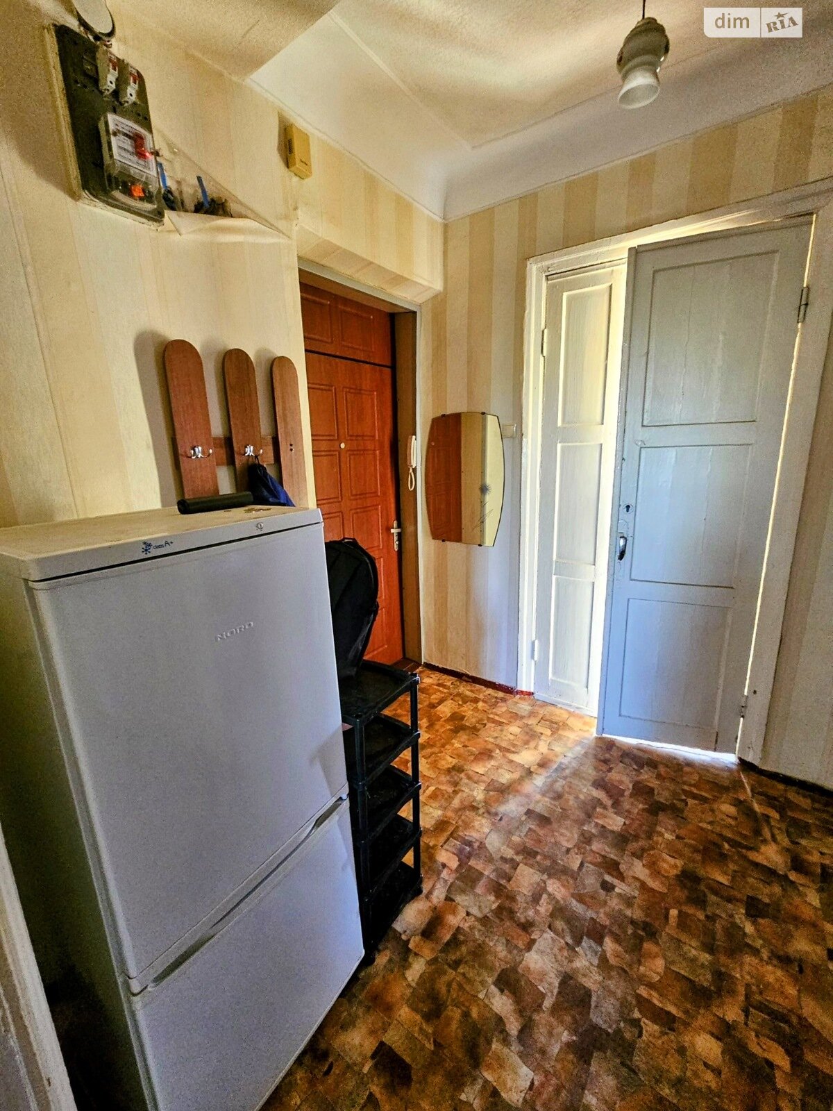 Продажа трехкомнатной квартиры в Днепре, на ул. Левка Лукьяненко, район Нагорный фото 1 Продажа трехкомнатной квартиры в Днепре, на ул. Левка Лукьяненко, район Нагорный фото 1