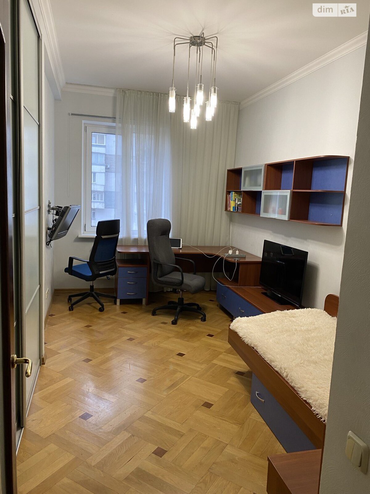 Продаж трикімнатної квартири в Дніпрі, на вул. Левка Лук’яненка 21А, район Нагорний фото 1 Продаж трикімнатної квартири в Дніпрі, на вул. Левка Лук’яненка 21А, район Нагорний фото 1