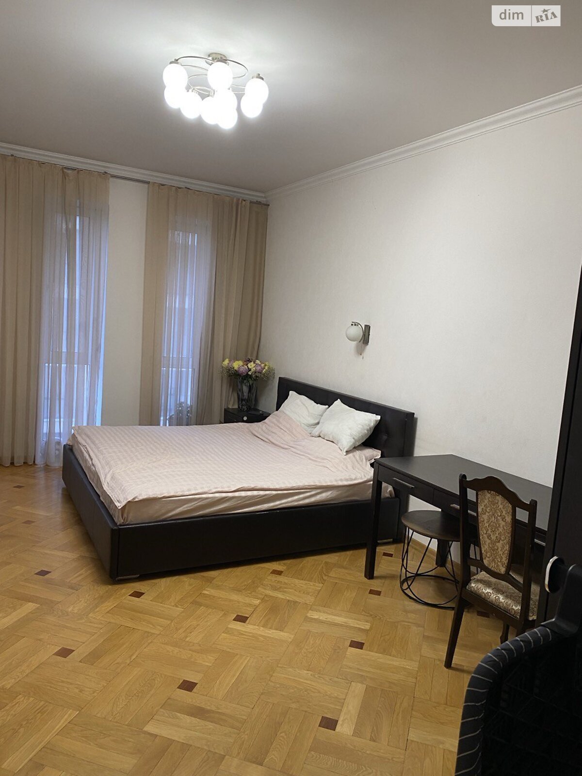 Продаж трикімнатної квартири в Дніпрі, на вул. Левка Лук’яненка 21А, район Нагорний фото 1 Продаж трикімнатної квартири в Дніпрі, на вул. Левка Лук’яненка 21А, район Нагорний фото 1