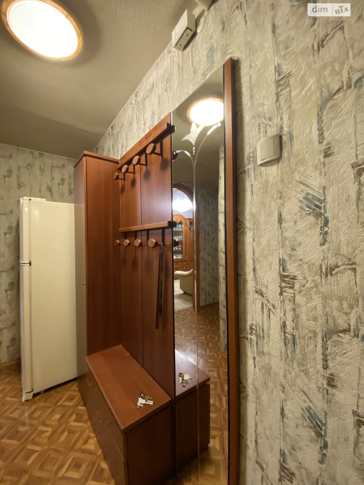 Продажа трехкомнатной квартиры в Днепре, на ул. Моссаковского Владимира 3, район Нагорный фото 1 Продажа трехкомнатной квартиры в Днепре, на ул. Моссаковского Владимира 3, район Нагорный фото 1