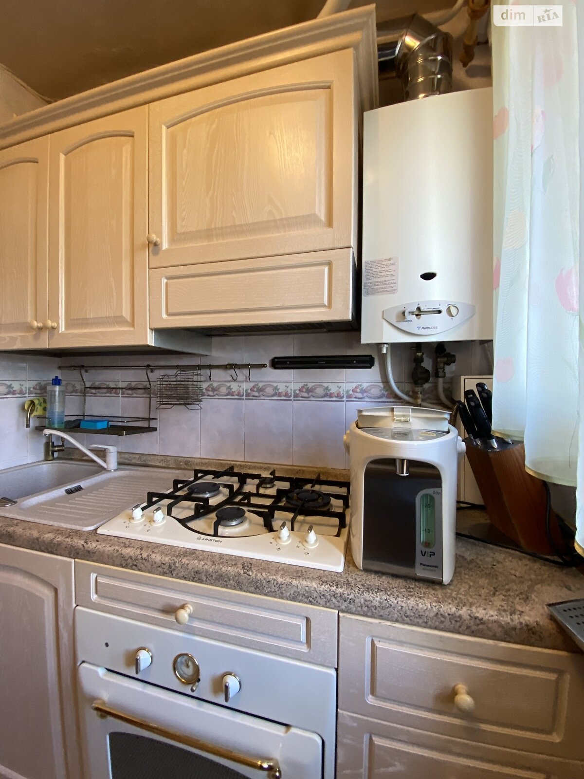 Продажа трехкомнатной квартиры в Днепре, на ул. Моссаковского Владимира 3, район Нагорный фото 1 Продажа трехкомнатной квартиры в Днепре, на ул. Моссаковского Владимира 3, район Нагорный фото 1