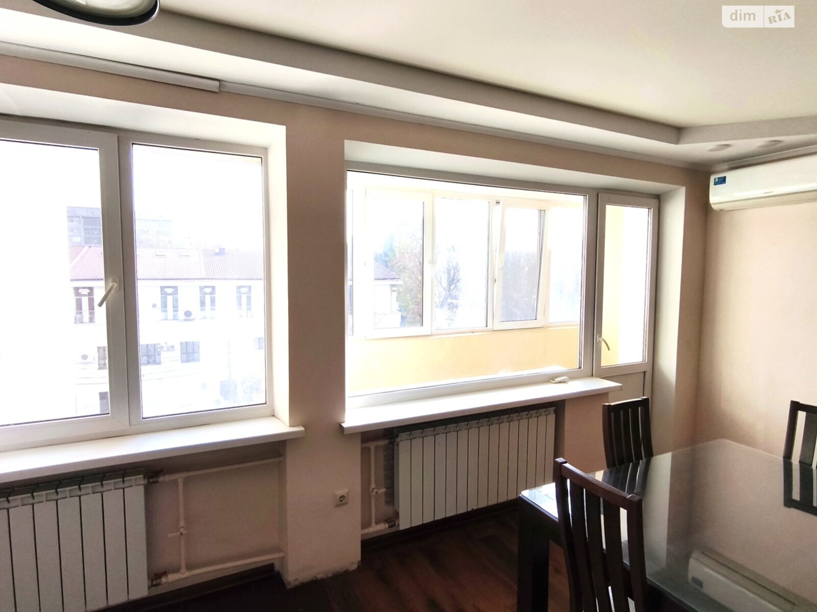 Продажа двухкомнатной квартиры в Днепре, на ул. Писаржевского 11, район Нагорный фото 1