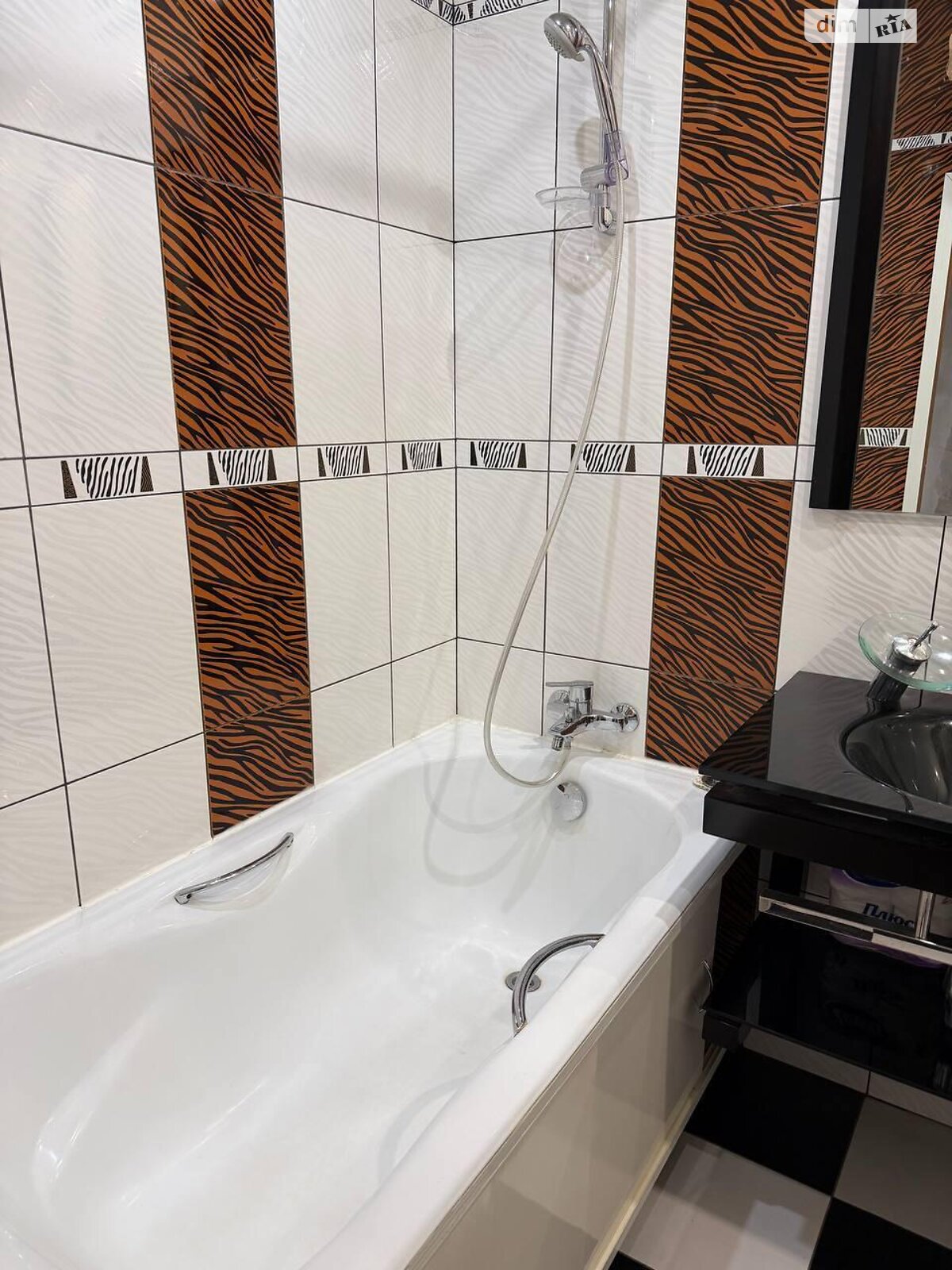 Продажа двухкомнатной квартиры в Днепре, на ул. Полигонная 20, район Нагорный фото 1