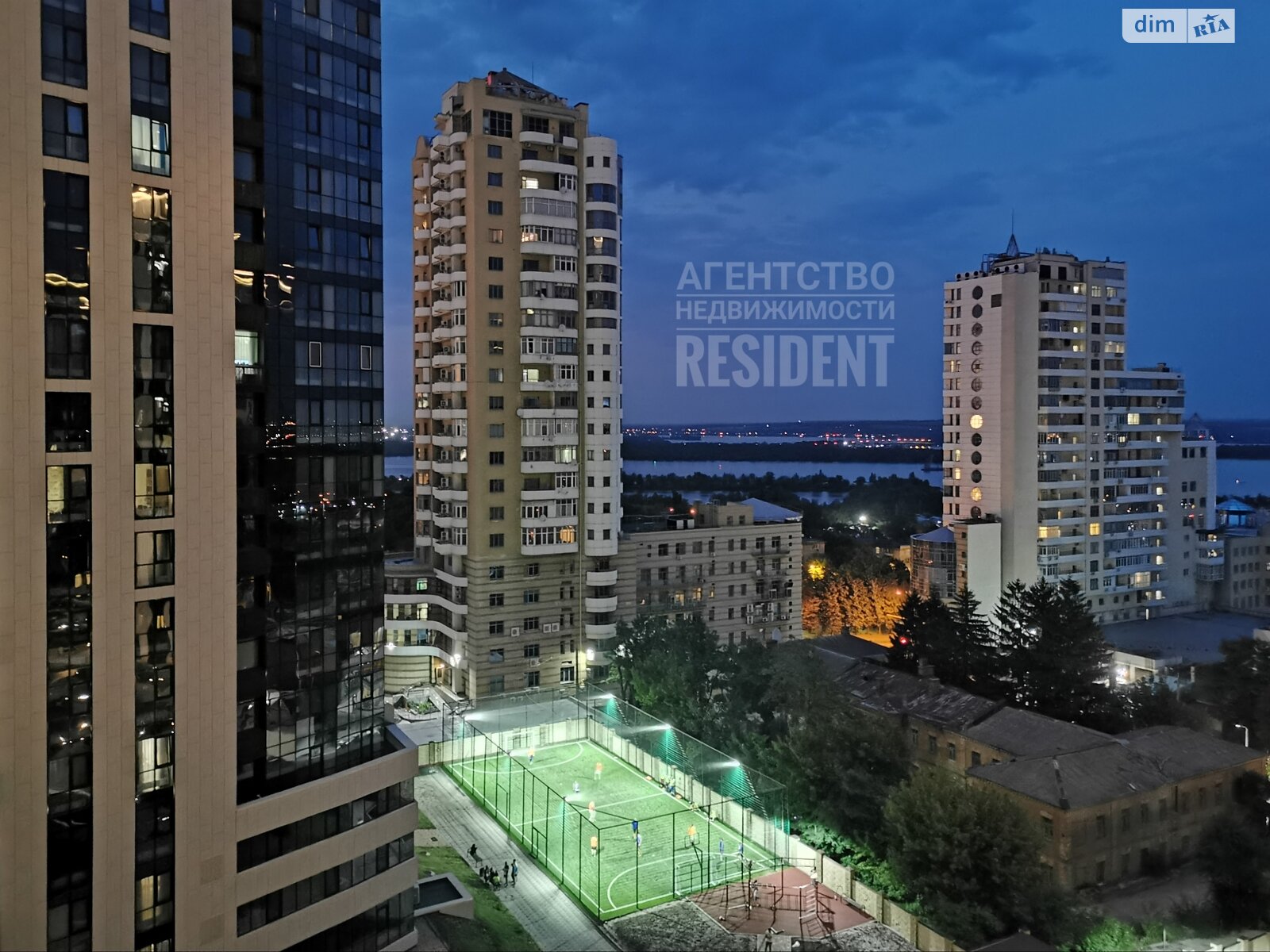 Продажа трехкомнатной квартиры в Днепре, на ул. Симферопольская 2Л, район Нагорный фото 1
