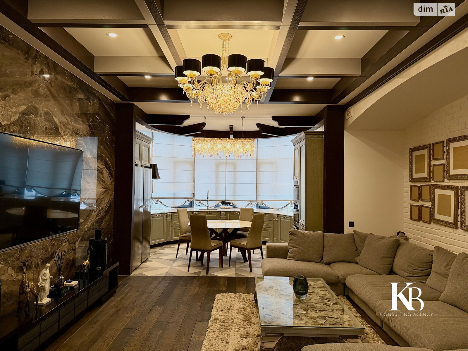 Продажа однокомнатной квартиры в Днепре, на просп. Яворницкого Дмитрия 3, район Нагорный фото 1