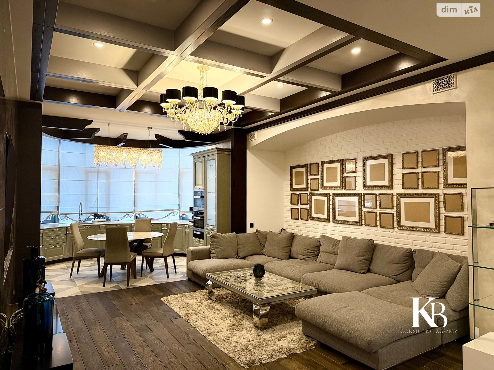 Продажа однокомнатной квартиры в Днепре, на просп. Яворницкого Дмитрия 3, район Нагорный фото 1