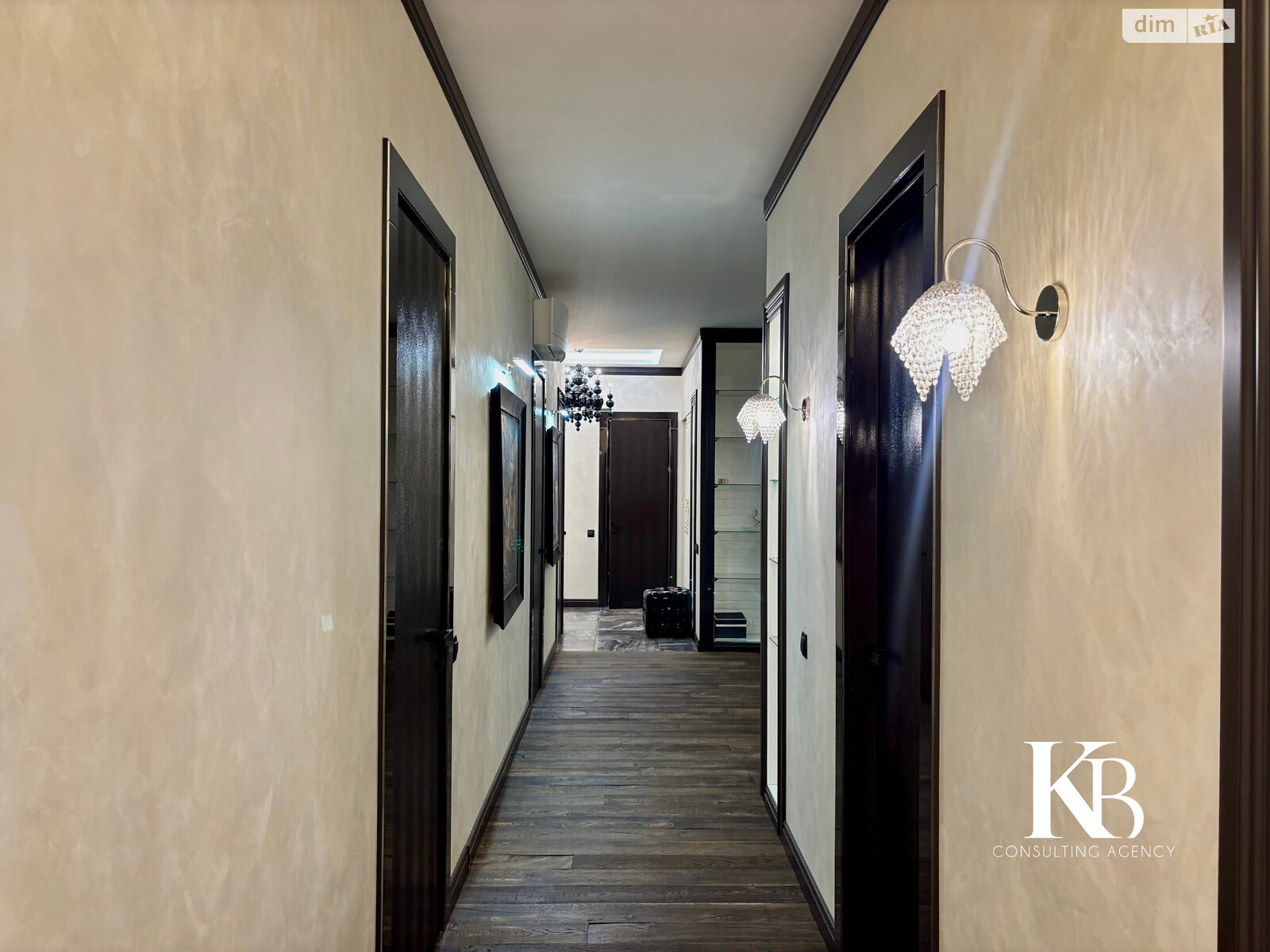 Продажа однокомнатной квартиры в Днепре, на просп. Яворницкого Дмитрия 3, район Нагорный фото 1