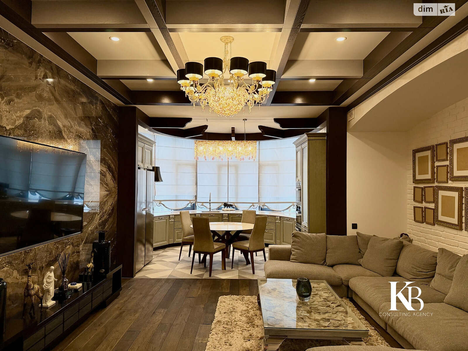 Продажа однокомнатной квартиры в Днепре, на просп. Яворницкого Дмитрия 3, район Нагорный фото 1