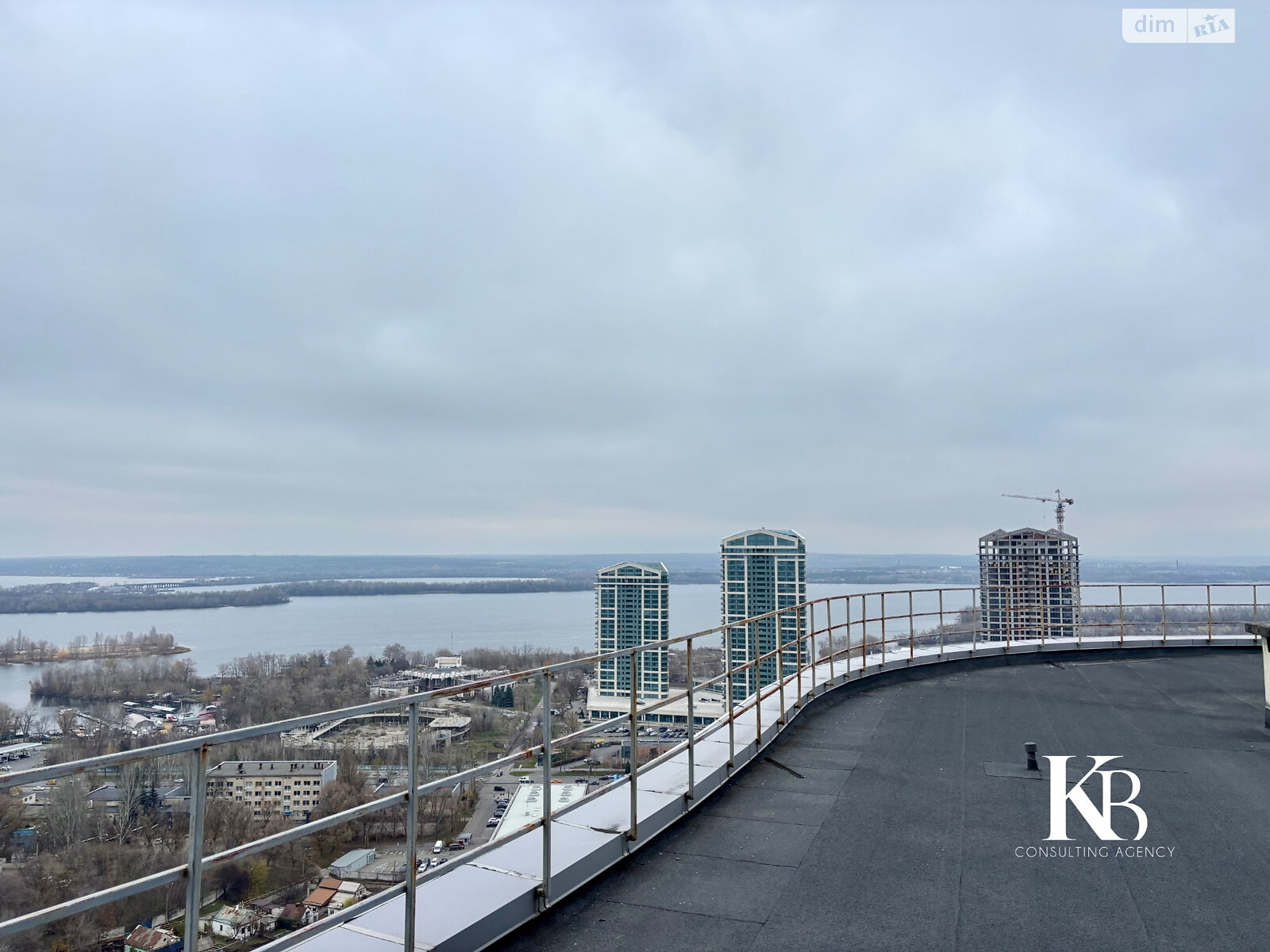 Продажа однокомнатной квартиры в Днепре, на просп. Яворницкого Дмитрия 3, район Нагорный фото 1