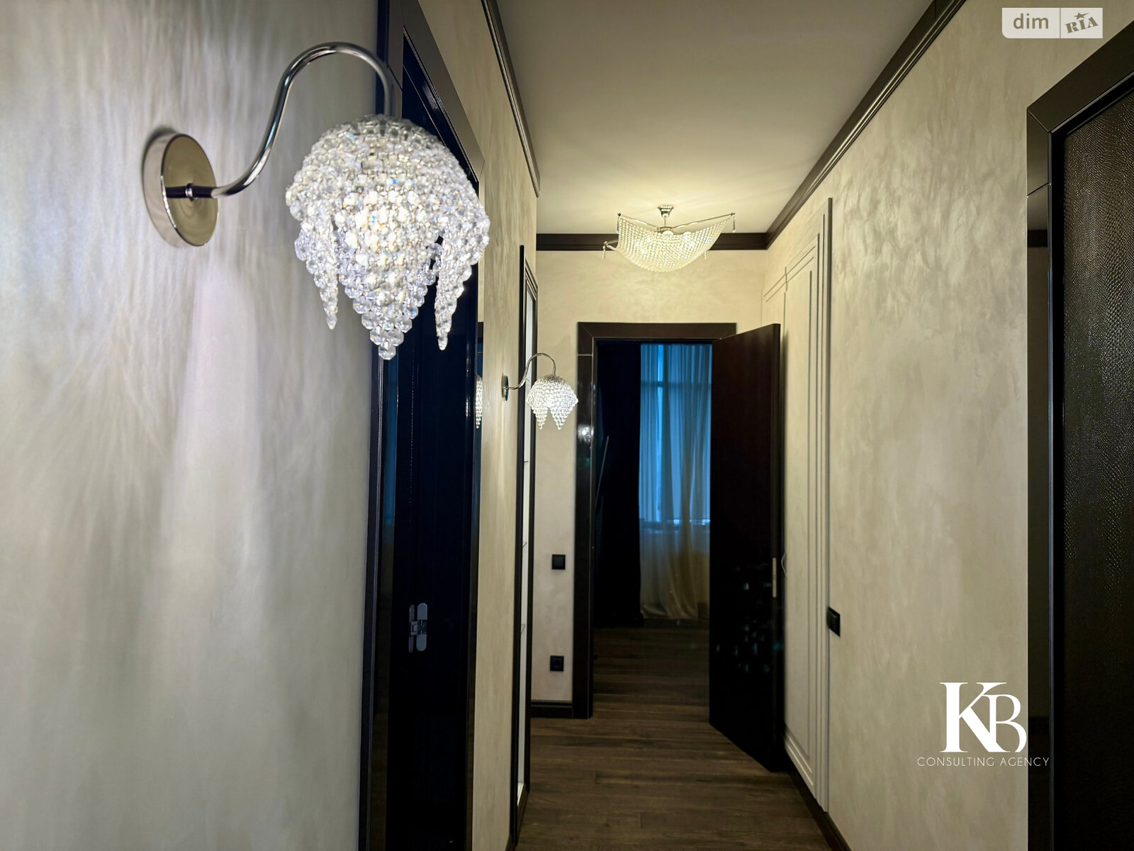 Продажа однокомнатной квартиры в Днепре, на просп. Яворницкого Дмитрия 3, район Нагорный фото 1