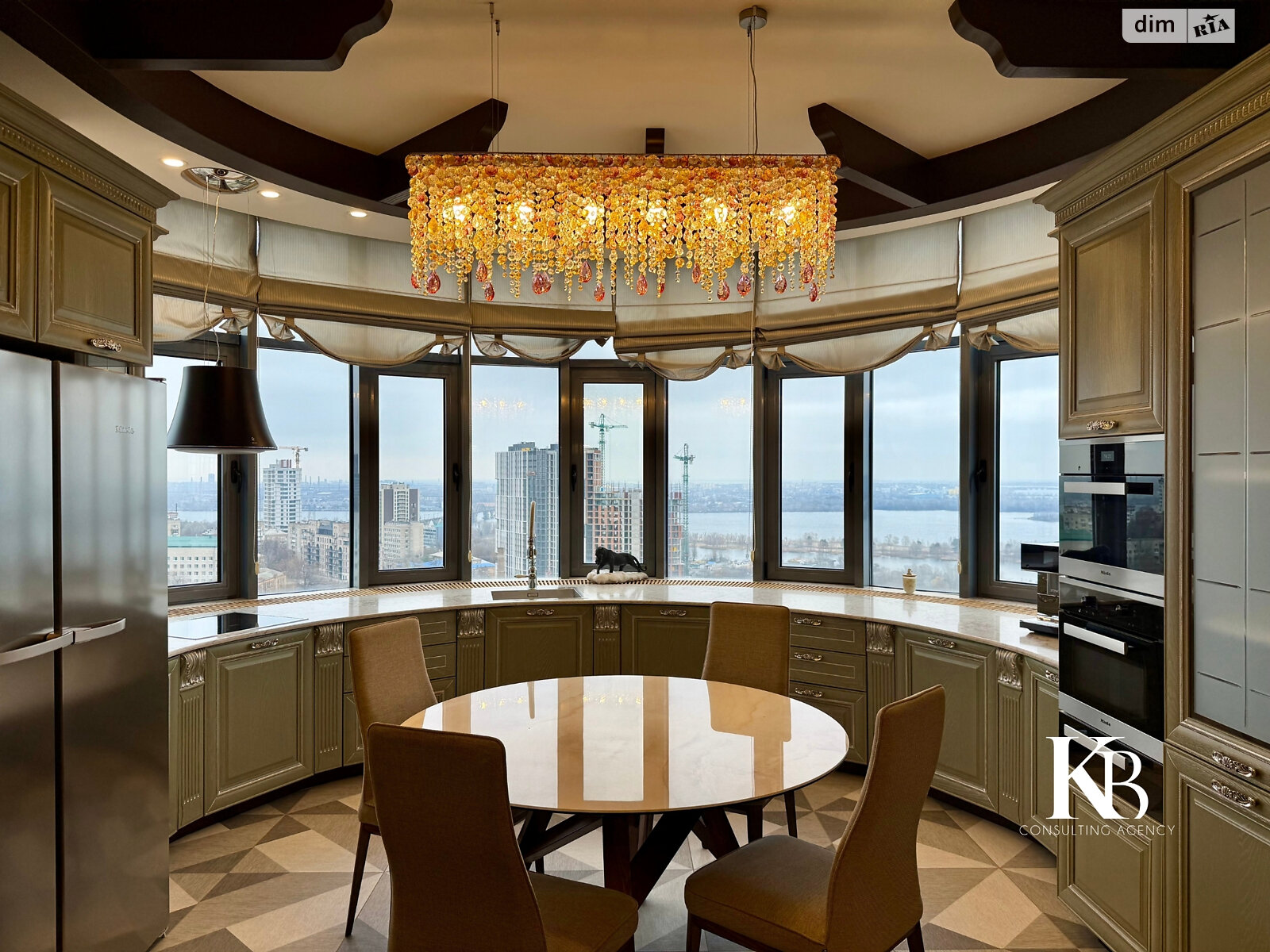 Продажа однокомнатной квартиры в Днепре, на просп. Яворницкого Дмитрия 3, район Нагорный фото 1