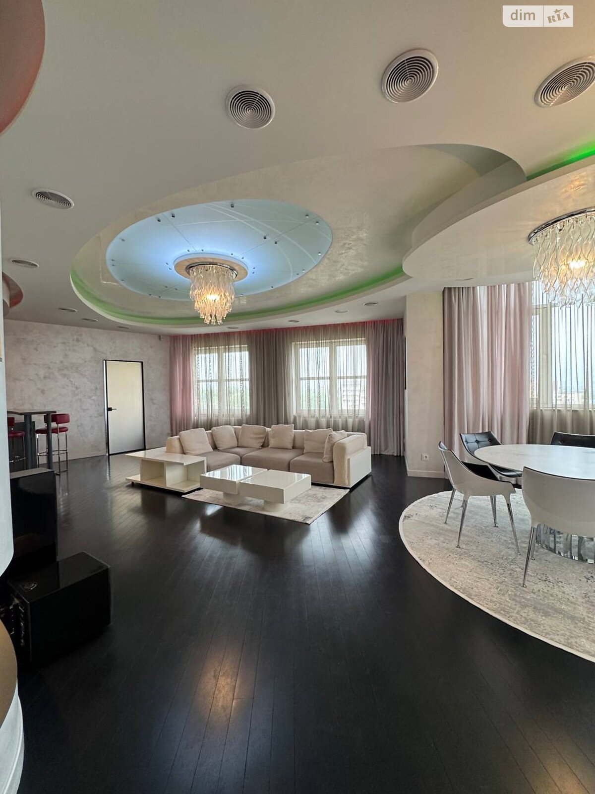 Продажа трехкомнатной квартиры в Днепре, на просп. Яворницкого Дмитрия 5, район Нагорный фото 1 Продажа трехкомнатной квартиры в Днепре, на просп. Яворницкого Дмитрия 5, район Нагорный фото 1