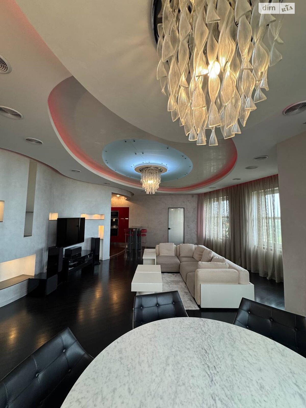 Продажа трехкомнатной квартиры в Днепре, на просп. Яворницкого Дмитрия 5, район Нагорный фото 1 Продажа трехкомнатной квартиры в Днепре, на просп. Яворницкого Дмитрия 5, район Нагорный фото 1