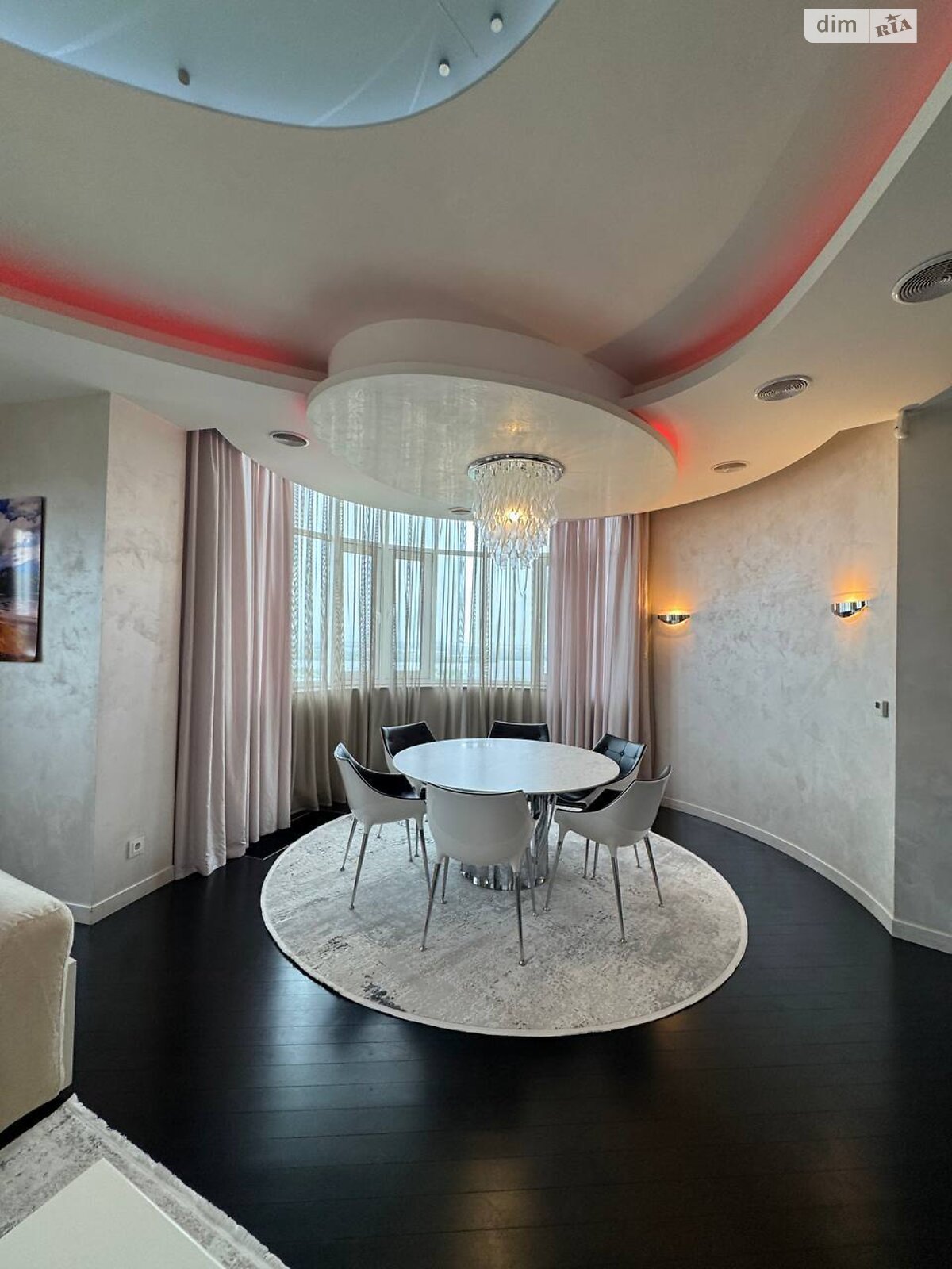 Продажа трехкомнатной квартиры в Днепре, на просп. Яворницкого Дмитрия 5, район Нагорный фото 1 Продажа трехкомнатной квартиры в Днепре, на просп. Яворницкого Дмитрия 5, район Нагорный фото 1