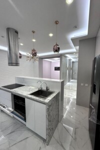 Продажа трехкомнатной квартиры в Днепре, на ул. Моссаковского Владимира 7, район Соборный фото 2