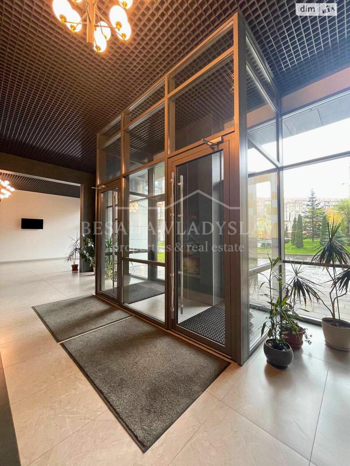 Продаж однокімнатної квартири в Дніпрі, на просп. Науки 112Б, фото 1