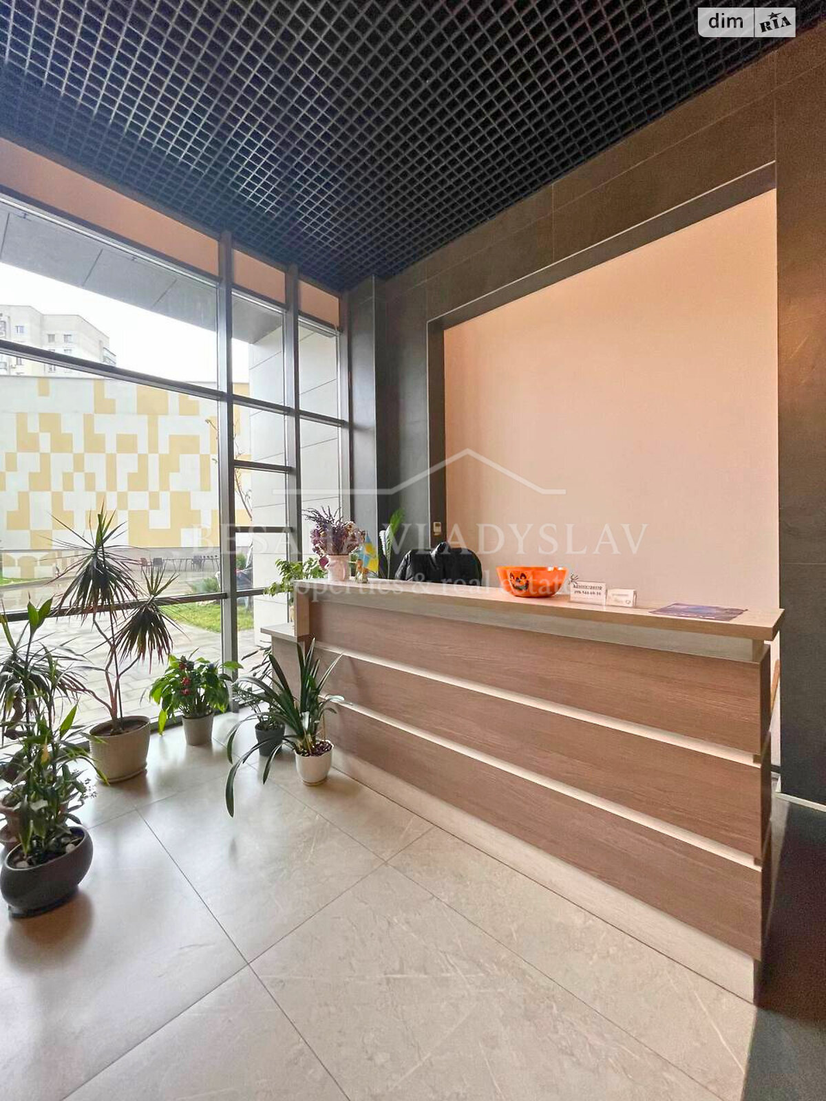 Продаж однокімнатної квартири в Дніпрі, на просп. Науки 112Б, фото 1