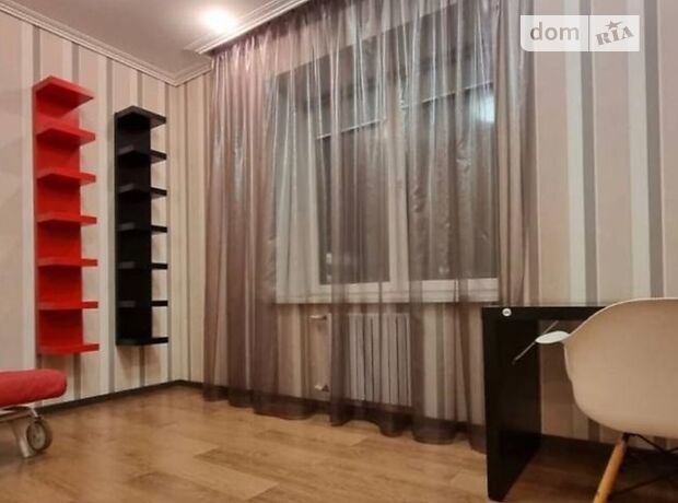 Продажа четырехкомнатной квартиры в Днепре, на просп. Пушкина 11 район Проспект Поля (Верх и Низ Кирова) фото 1 Продажа четырехкомнатной квартиры в Днепре, на просп. Пушкина 11 район Проспект Поля (Верх и Низ Кирова) фото 1