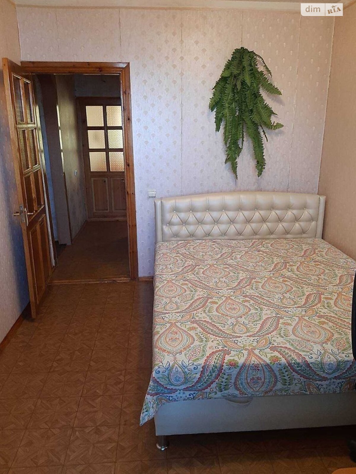 Продажа трехкомнатной квартиры в Днепре, на ул. Новогодняя, фото 1 Продажа трехкомнатной квартиры в Днепре, на ул. Новогодняя, фото 1