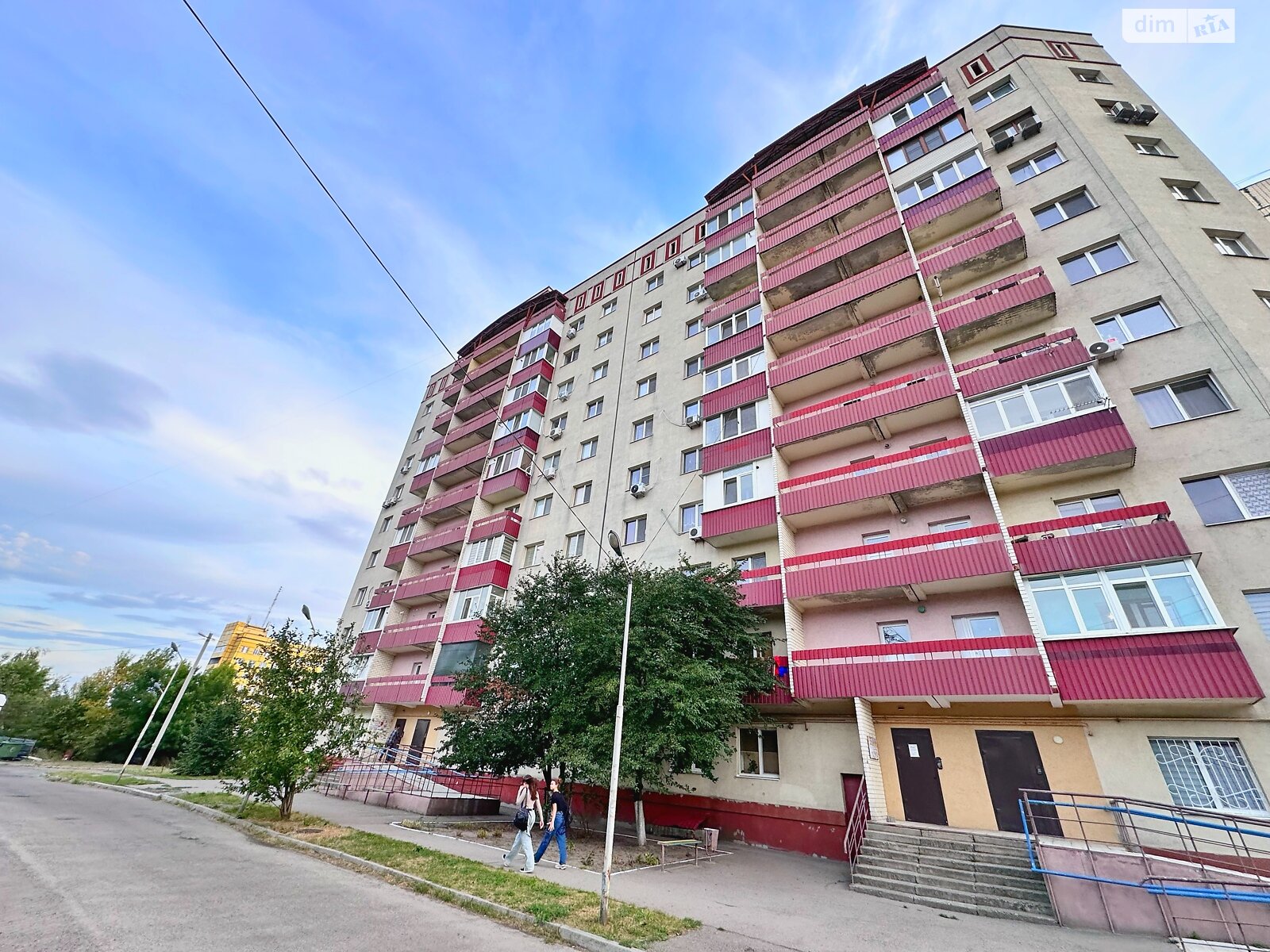 Продажа трехкомнатной квартиры в Днепре, на ул. Ближняя 33, район Новокодакский фото 1 Продажа трехкомнатной квартиры в Днепре, на ул. Ближняя 33, район Новокодакский фото 1