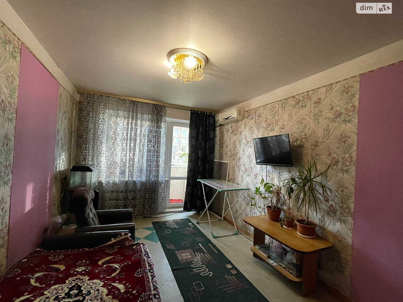 Продаж трикімнатної квартири в Дніпрі, на вул. Метробудівська 5, район Новокодацький фото 1