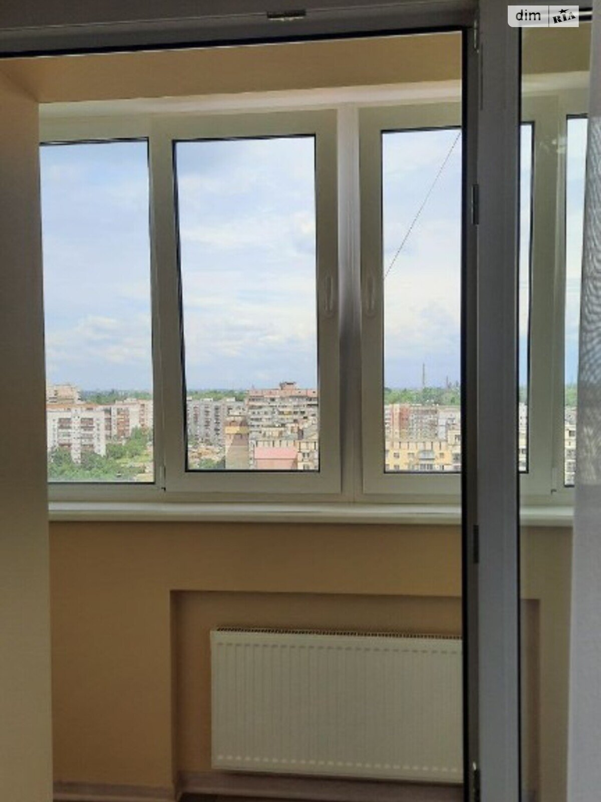 Продаж трикімнатної квартири в Дніпрі, на бул. Рубіновий, район Новокодацький фото 1
