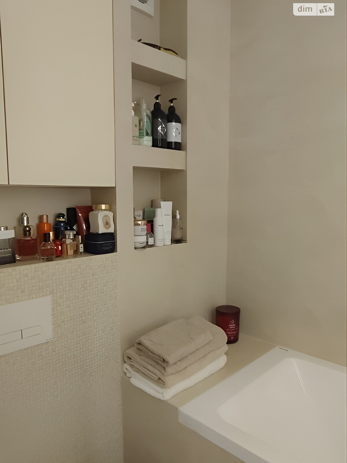 Продажа трехкомнатной квартиры в Днепре, на ул. Отрадная (Байкальска) 11, фото 1 Продажа трехкомнатной квартиры в Днепре, на ул. Отрадная (Байкальска) 11, фото 1