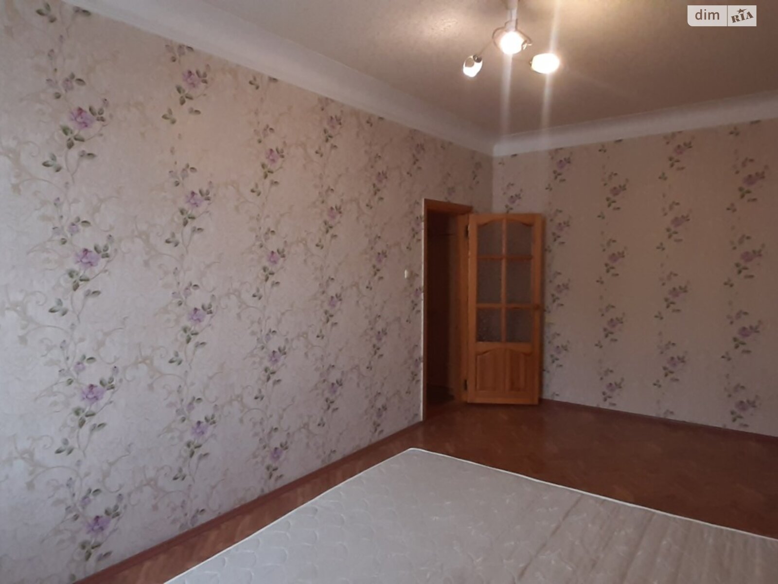 Продажа двухкомнатной квартиры в Днепре, на просп. Яворницкого Дмитрия 115, район Центральный фото 1 Продажа двухкомнатной квартиры в Днепре, на просп. Яворницкого Дмитрия 115, район Центральный фото 1