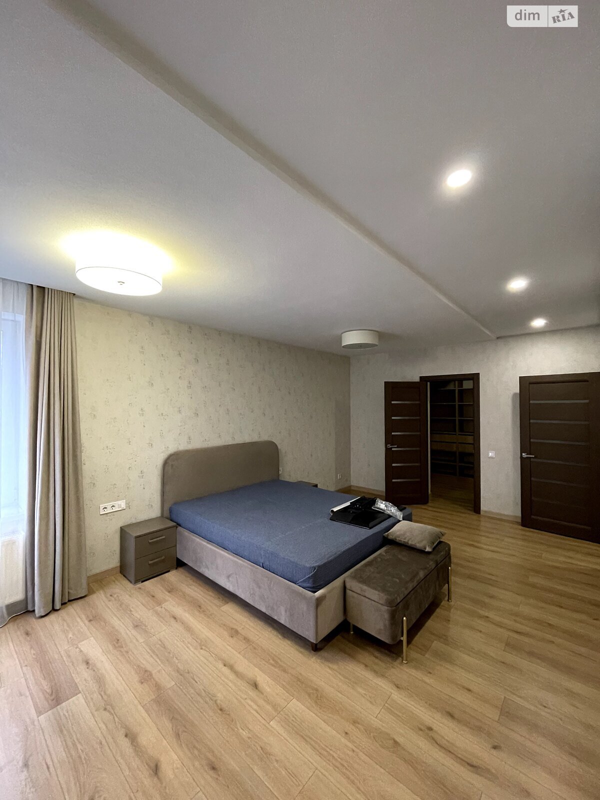 Продажа трехкомнатной квартиры в Днепре, на ул. Староказацкая 62, район Парк Л.Глобы фото 1 Продажа трехкомнатной квартиры в Днепре, на ул. Староказацкая 62, район Парк Л.Глобы фото 1