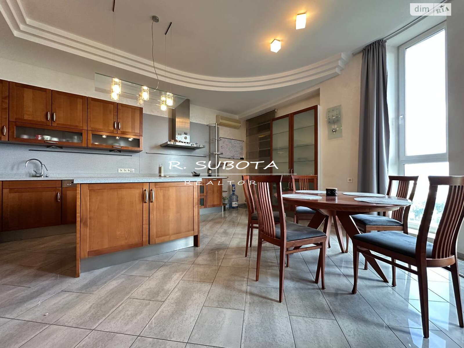 Продажа пятикомнатной квартиры в Днепре, на ул. Староказацкая 54, район Парк Л.Глобы фото 1 Продажа пятикомнатной квартиры в Днепре, на ул. Староказацкая 54, район Парк Л.Глобы фото 1