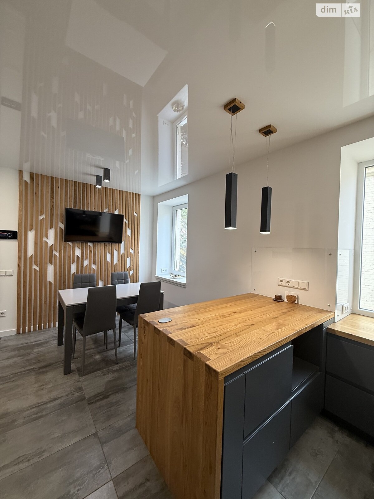 Продажа трехкомнатной квартиры в Днепре, на ул. Староказацкая 74В, район Парк Л.Глобы фото 1