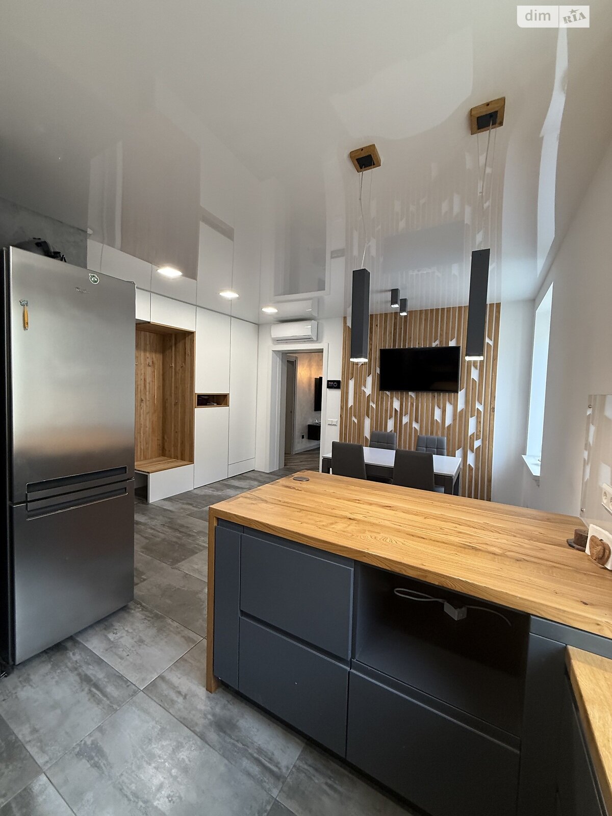 Продажа трехкомнатной квартиры в Днепре, на ул. Староказацкая 74В, район Парк Л.Глобы фото 1