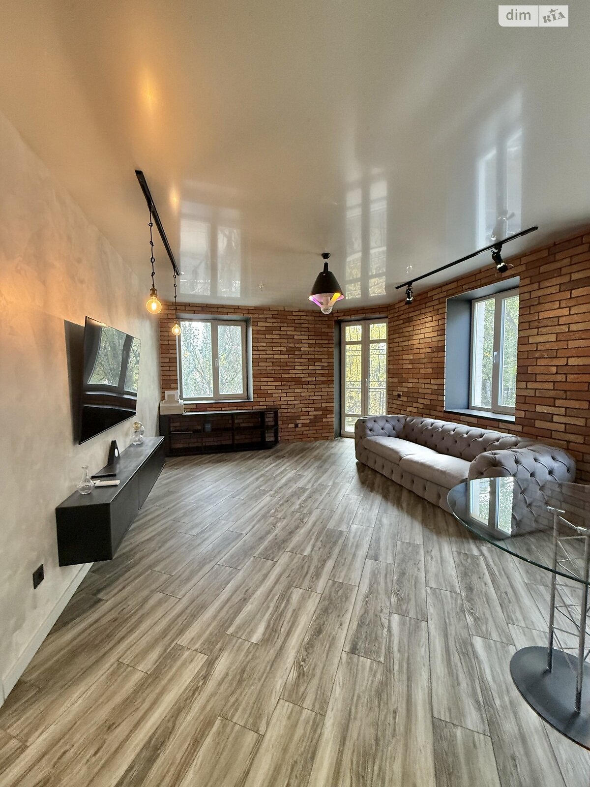 Продажа трехкомнатной квартиры в Днепре, на ул. Староказацкая 74В, район Парк Л.Глобы фото 1