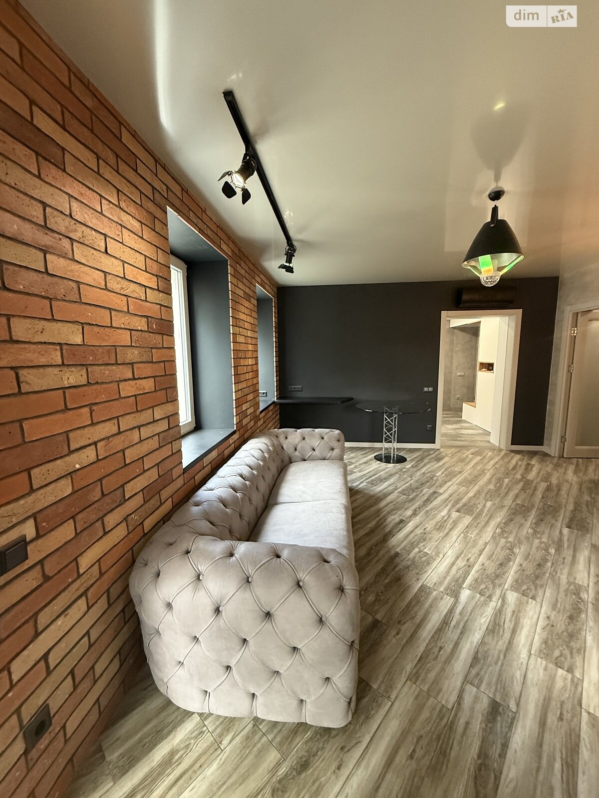 Продажа трехкомнатной квартиры в Днепре, на ул. Староказацкая 74В, район Парк Л.Глобы фото 1