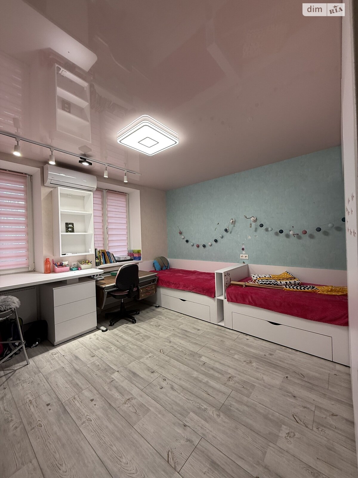 Продажа трехкомнатной квартиры в Днепре, на ул. Староказацкая 74В, район Парк Л.Глобы фото 1