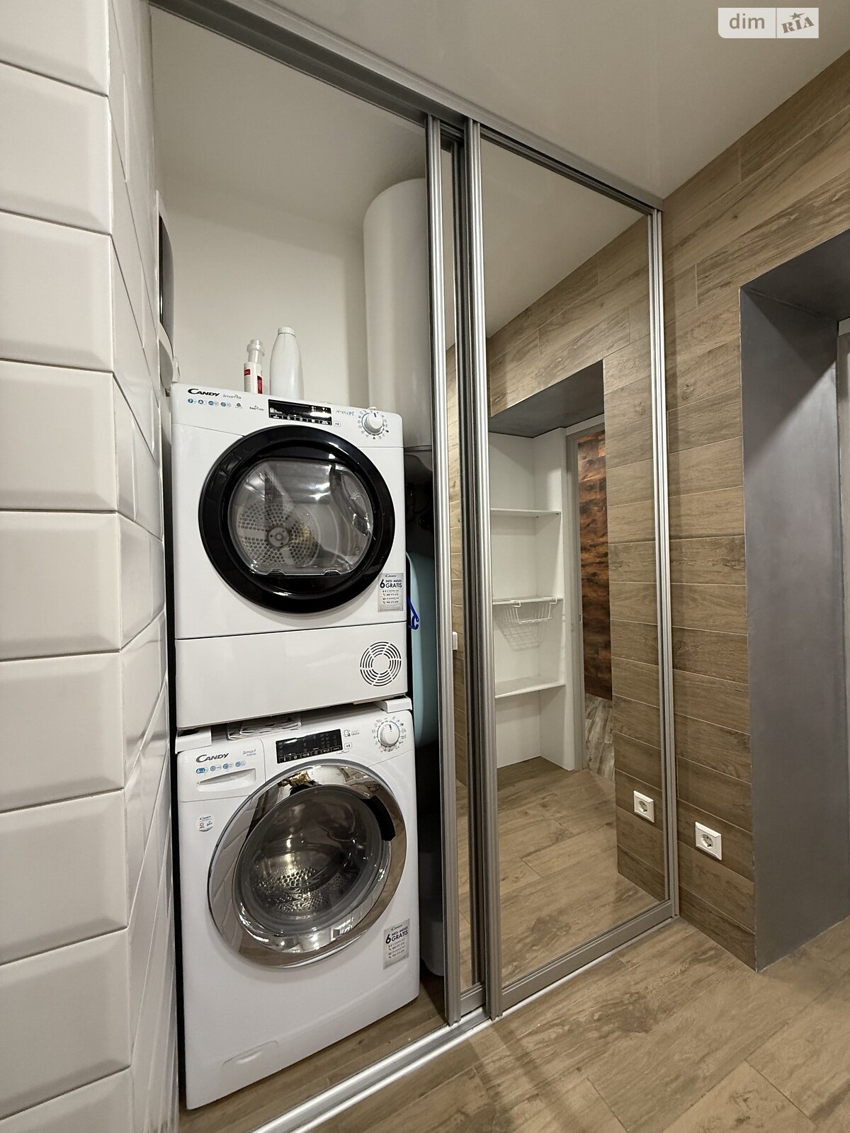 Продажа трехкомнатной квартиры в Днепре, на ул. Староказацкая 74В, район Парк Л.Глобы фото 1