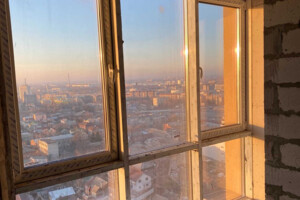 Продажа трехкомнатной квартиры в Днепре, на ул. Степана Бандеры 15, кв. 294, район Парк Л.Глобы фото 2