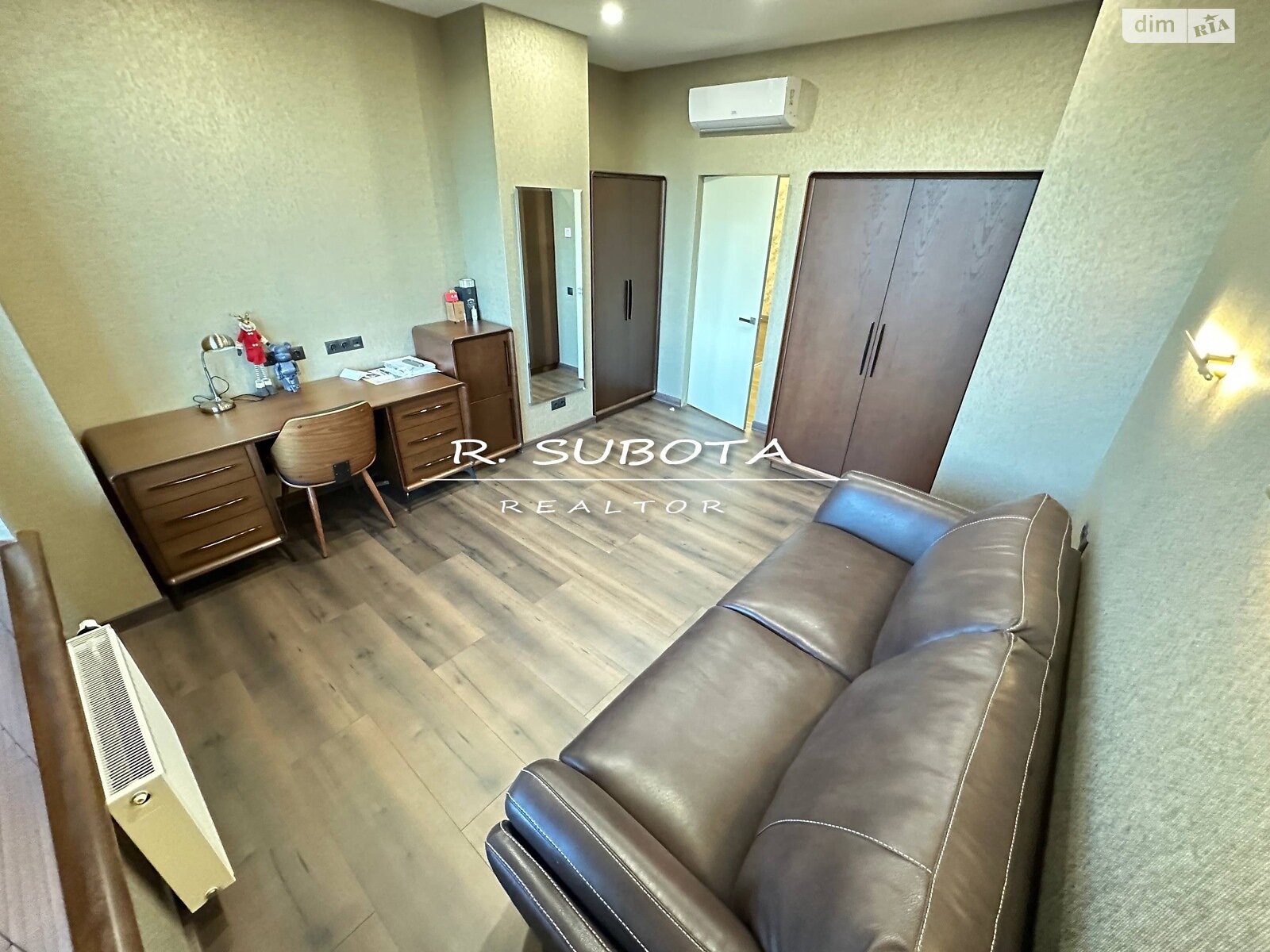 Продаж трикімнатної квартири в Дніпрі, на вул. Степана Бандери 15, район Парк Л.Глоби фото 1 Продаж трикімнатної квартири в Дніпрі, на вул. Степана Бандери 15, район Парк Л.Глоби фото 1