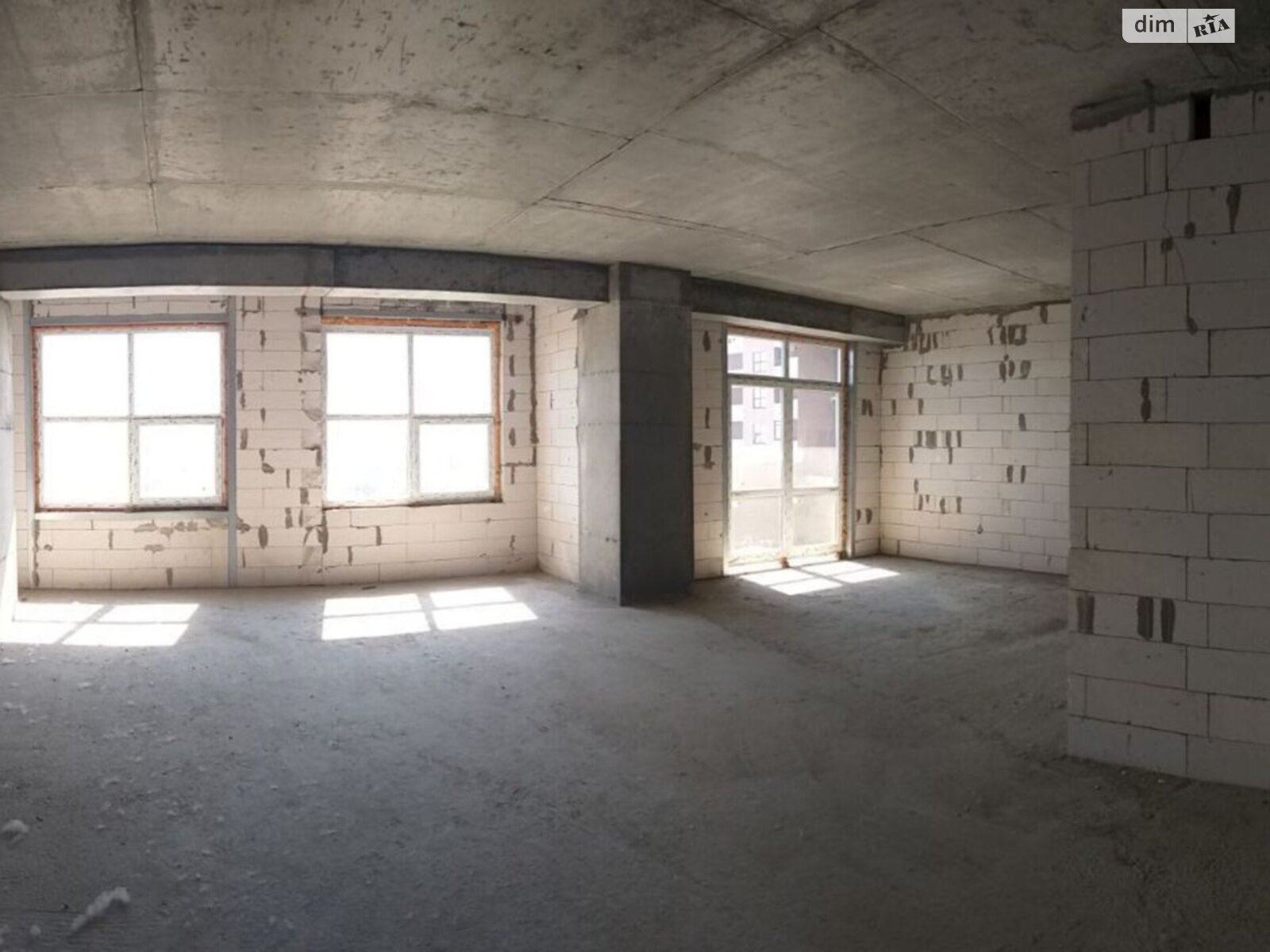 Продажа трехкомнатной квартиры в Днепре, на ул. Степана Бандеры 15, район Парк Л.Глобы фото 1