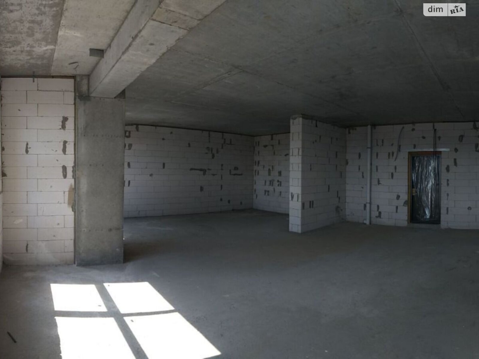 Продажа трехкомнатной квартиры в Днепре, на ул. Степана Бандеры 15, район Парк Л.Глобы фото 1