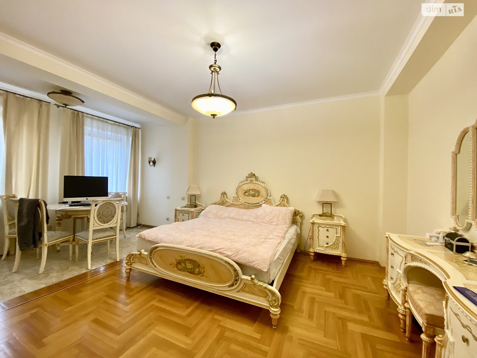 Продаж чотирикімнатної квартири в Дніпрі, на вул. Дольніка Архітектора, район Парк Шевченка фото 1 Продаж чотирикімнатної квартири в Дніпрі, на вул. Дольніка Архітектора, район Парк Шевченка фото 1