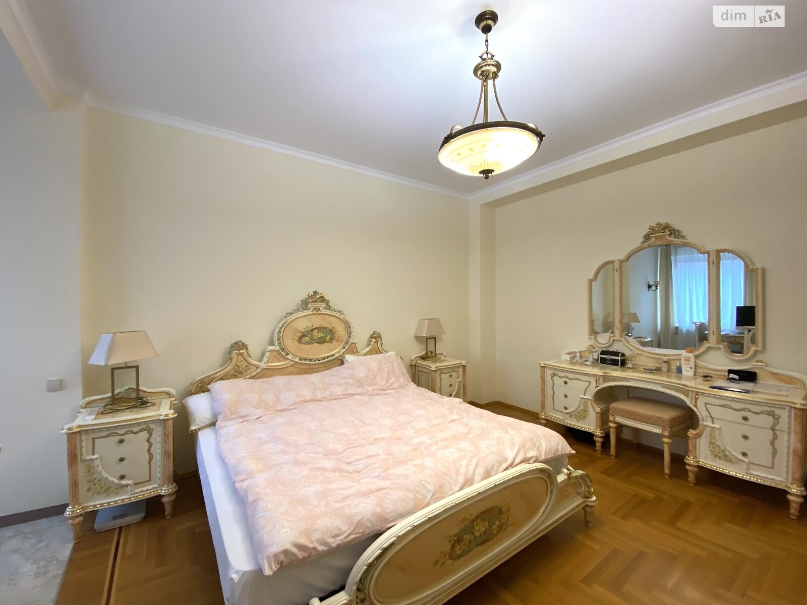 Продаж чотирикімнатної квартири в Дніпрі, на вул. Дольніка Архітектора, район Парк Шевченка фото 1 Продаж чотирикімнатної квартири в Дніпрі, на вул. Дольніка Архітектора, район Парк Шевченка фото 1