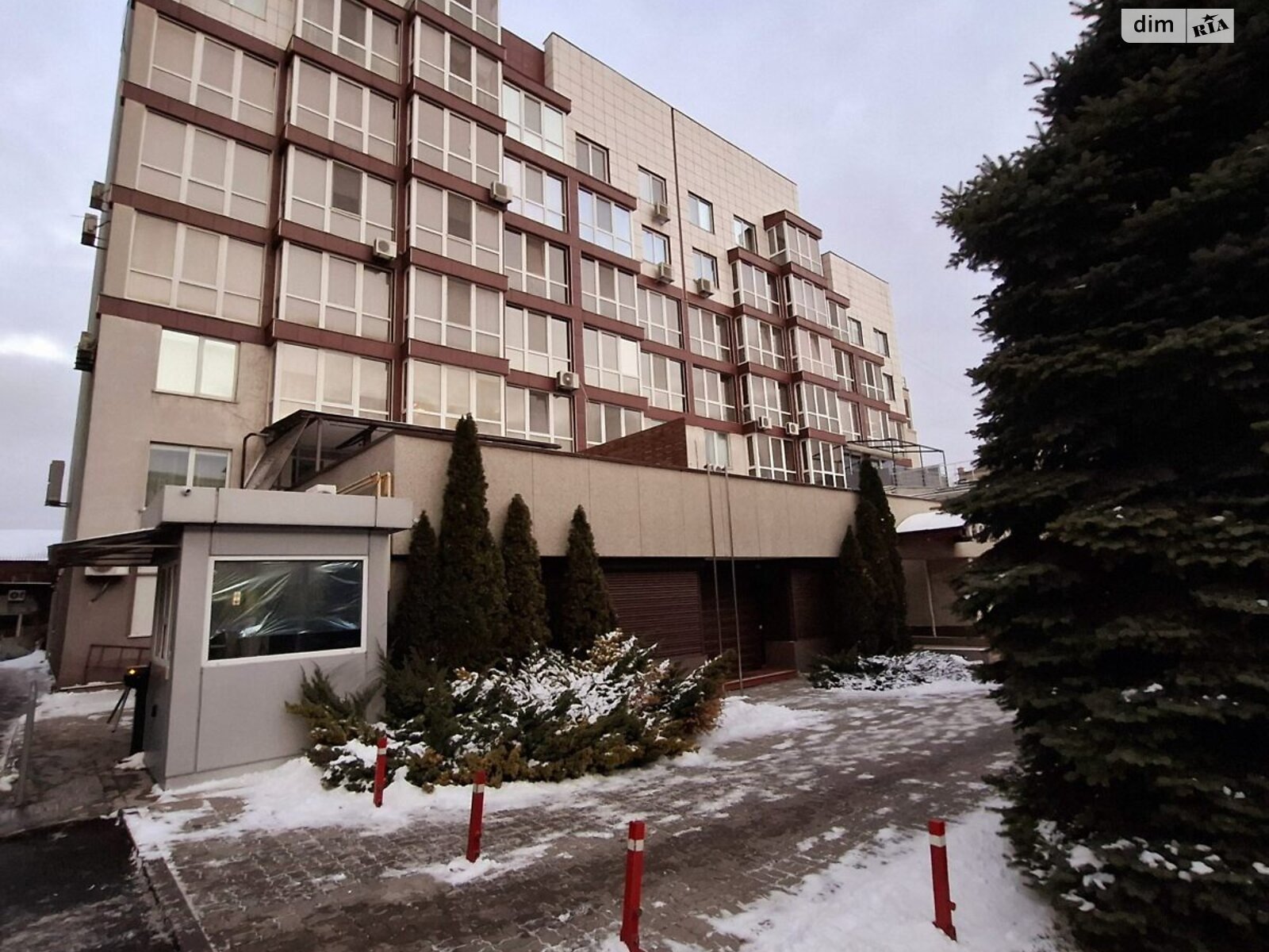 Продажа четырехкомнатной квартиры в Днепре, на ул. Донцова Дмитрия 3, район Парк Шевченко фото 1 Продажа четырехкомнатной квартиры в Днепре, на ул. Донцова Дмитрия 3, район Парк Шевченко фото 1