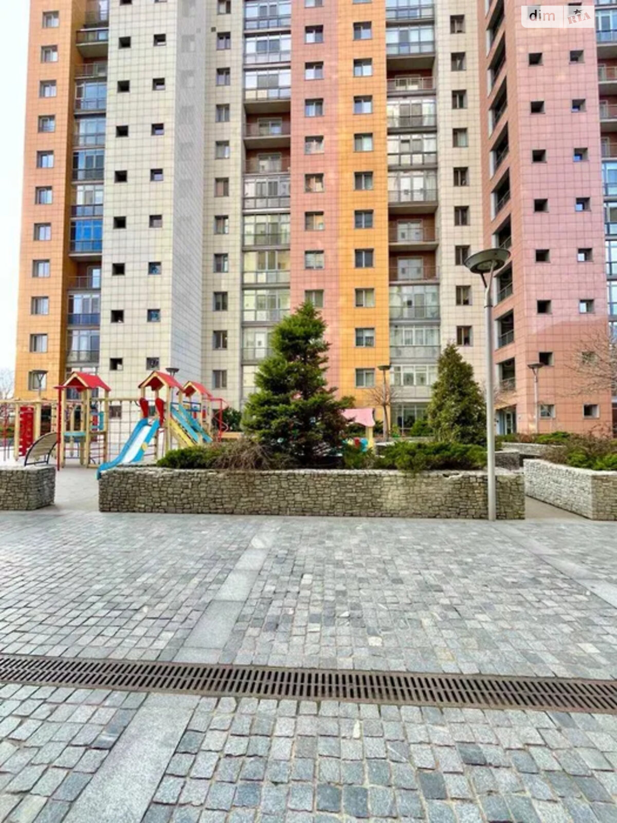 Продажа трехкомнатной квартиры в Днепре, на спуск Крутогорный 28, район Парк Шевченко фото 1 Продажа трехкомнатной квартиры в Днепре, на спуск Крутогорный 28, район Парк Шевченко фото 1