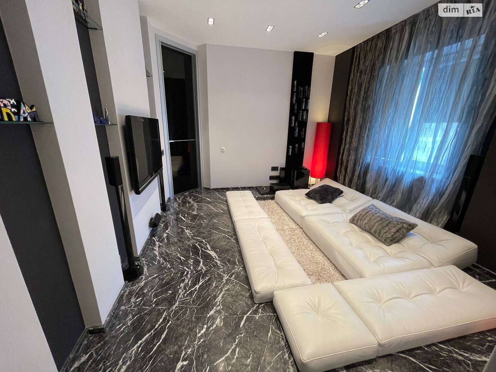 Продажа однокомнатной квартиры в Днепре, на спуск Крутогорная 33, район Парк Шевченко фото 1